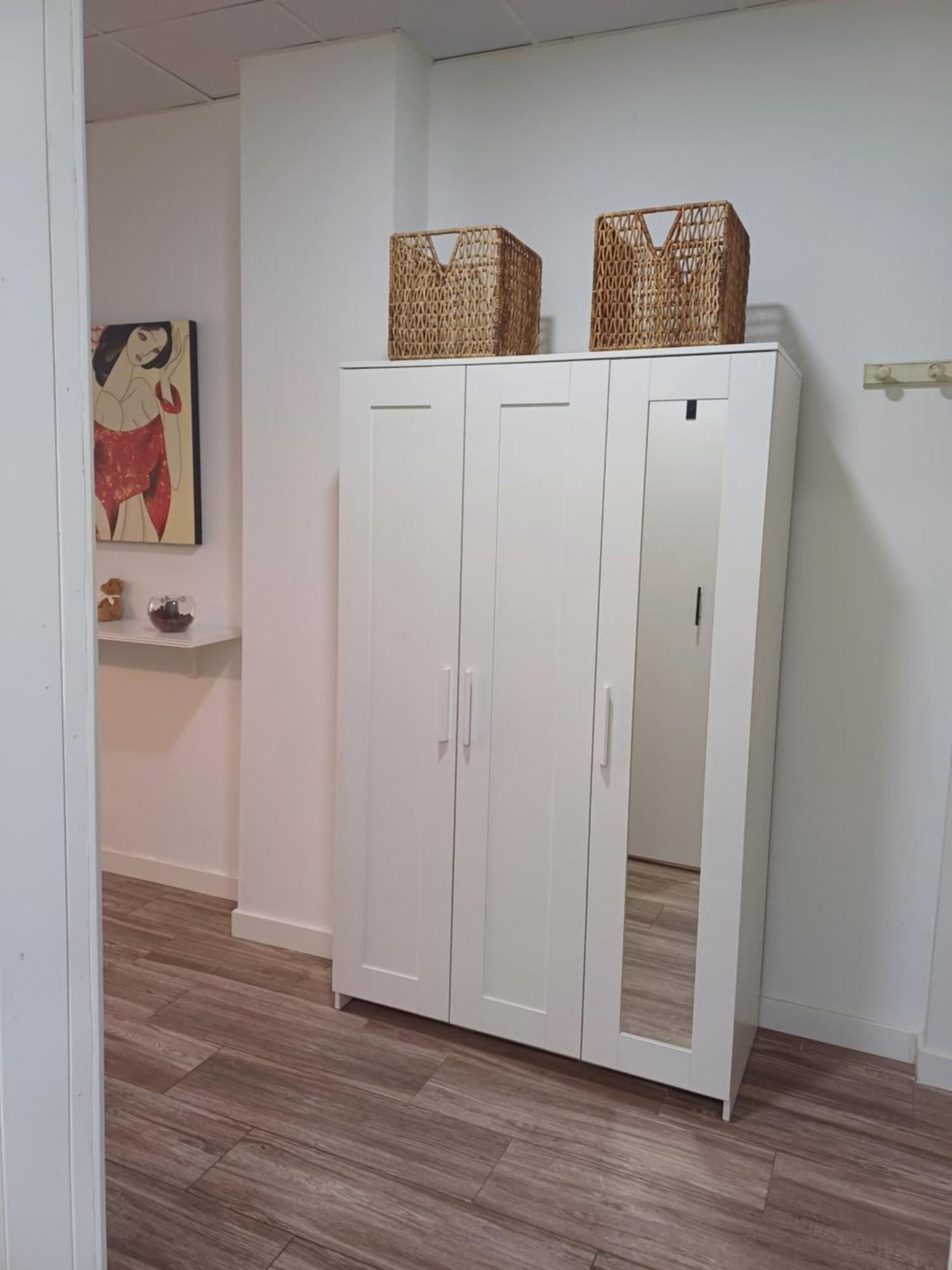 Loft Apartment Иби Екстериор снимка